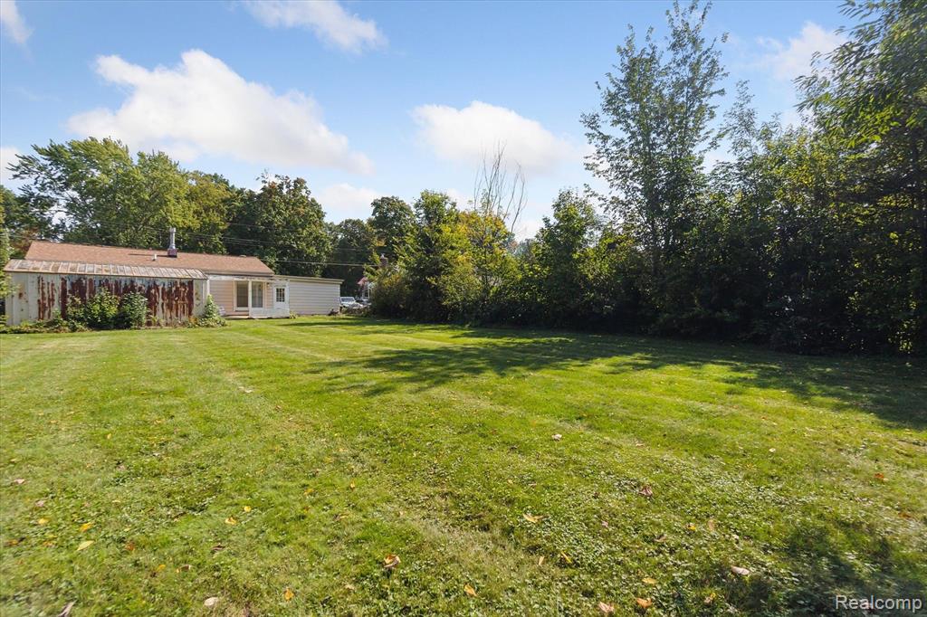 4208 BRISTOLWOOD Drive, Flint, MI 48507 — Photo 31