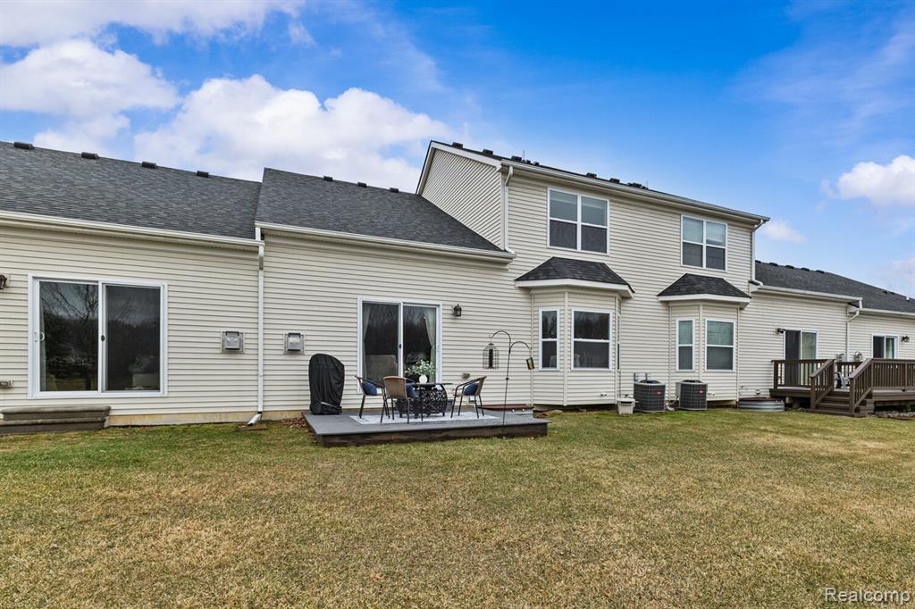 3333 Grove Lane, Auburn Hills, MI 48326 — Photo 38
