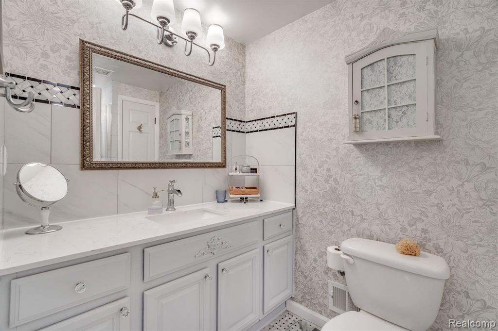 4855 CAROL Drive, Troy, MI 48085 — Photo 25
