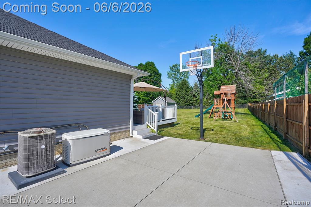 2288 Lost Creek Drive, Flushing, MI 48433 — Photo 58
