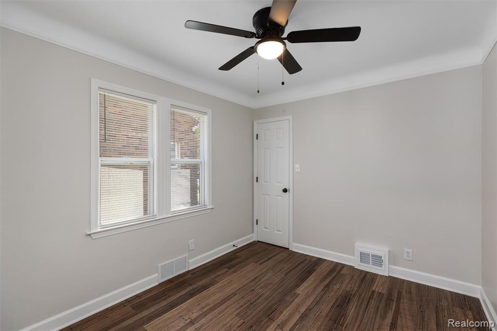 7505 E Robinwood Street, Detroit, MI 48234 — Photo 10