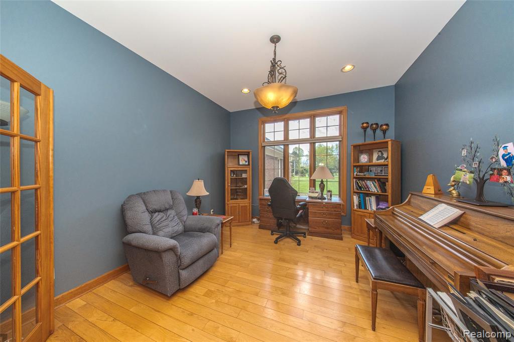7893 Lantern Drive, Almont, MI 48003 — Photo 24
