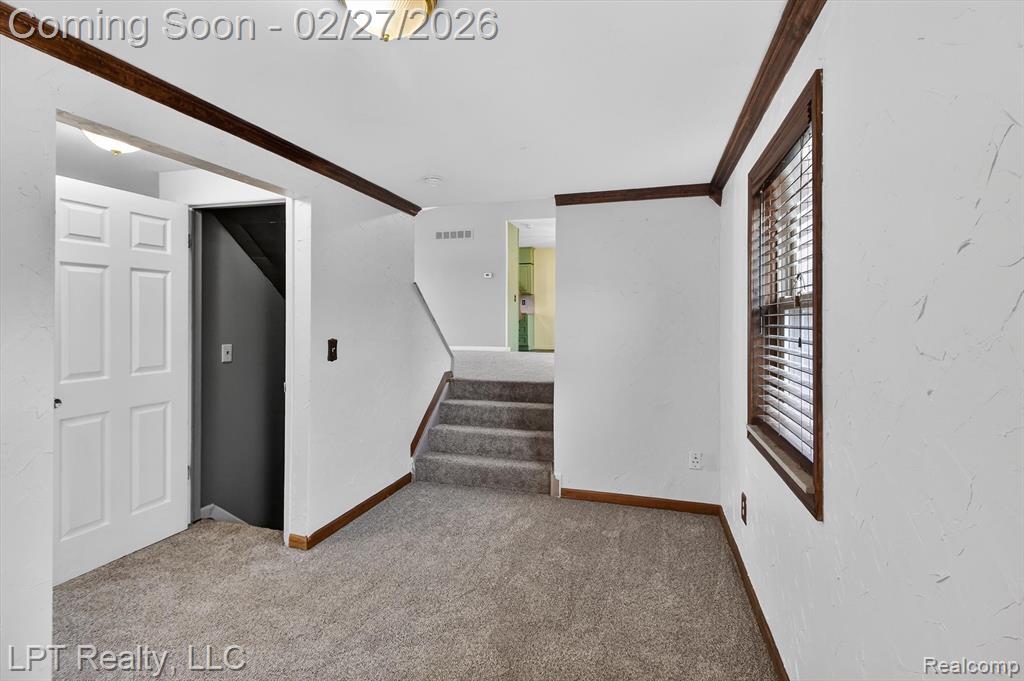 22507 Doncaster Avenue, Brownstown, MI 48193 — Photo 14