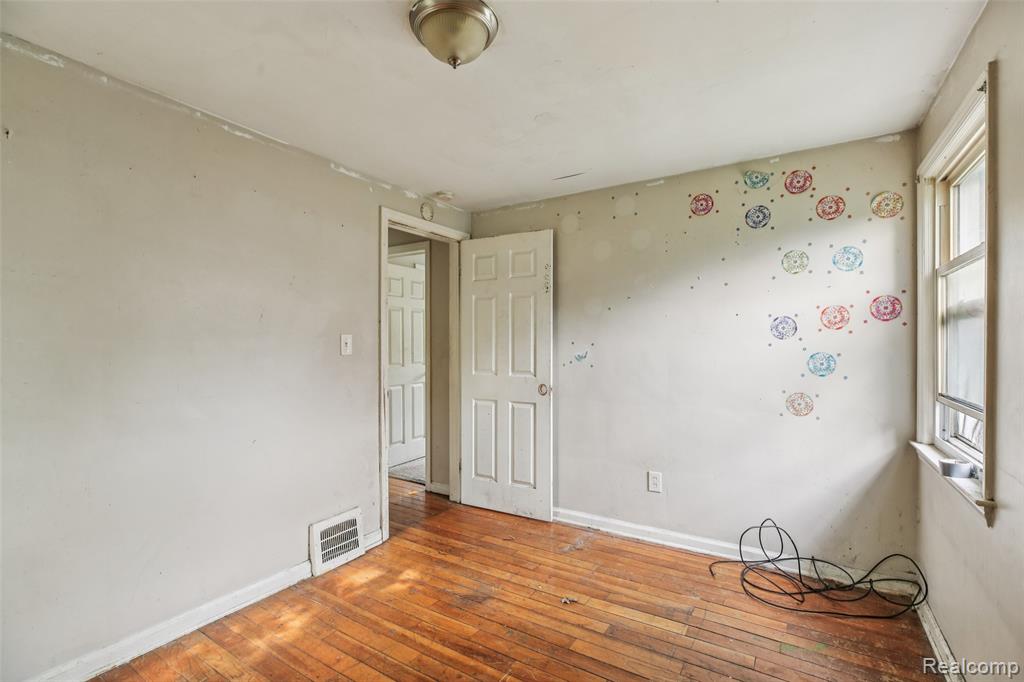 5935 Cadieux Road, Detroit, MI 48224 — Photo 19
