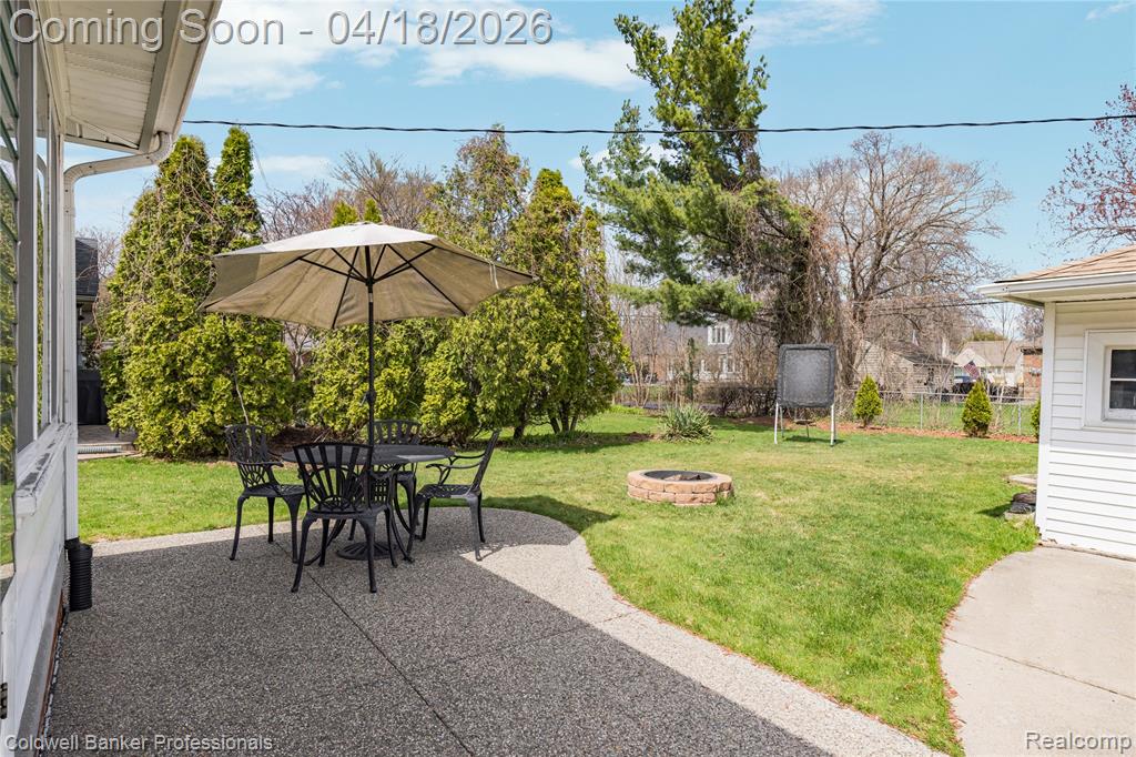 1544 Dorthen Avenue, Grosse Pointe Woods, MI 48236 — Photo 55