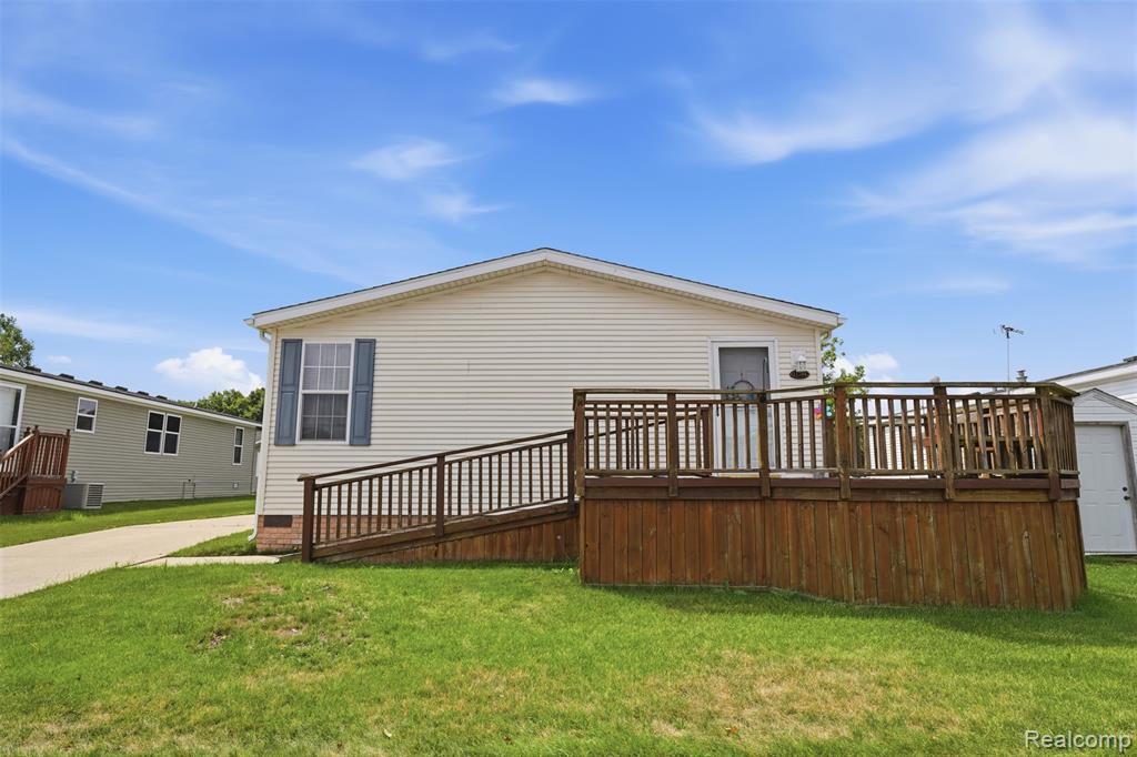 11784 Stoneridge Court, South Lyon, MI 48178 — Photo 2