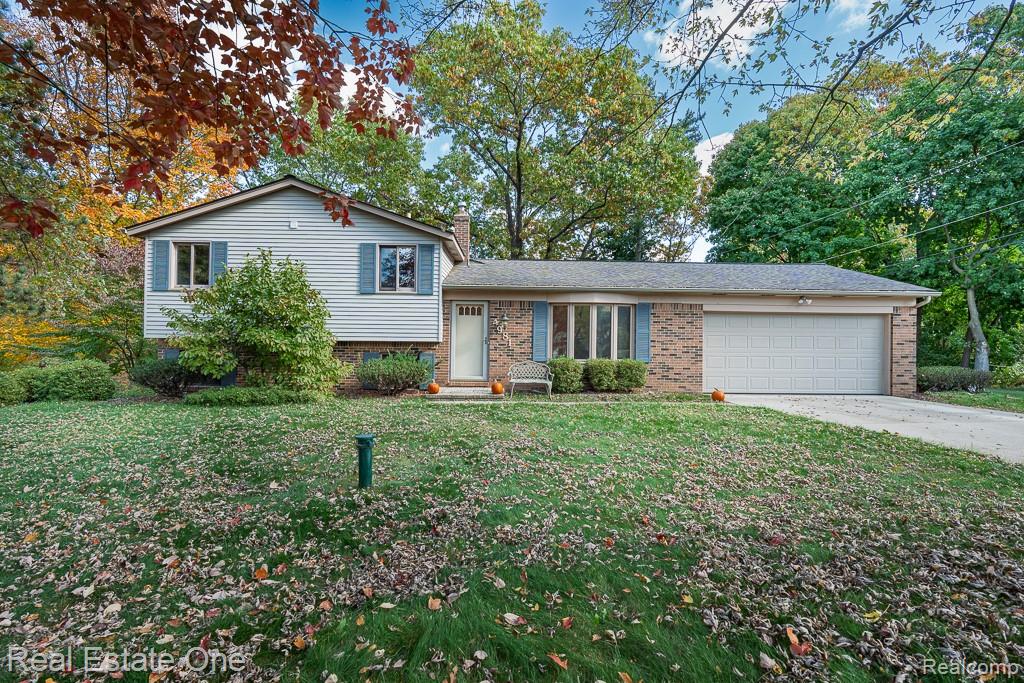 4981 Iroquois Boulevard, Clarkston, MI 48348