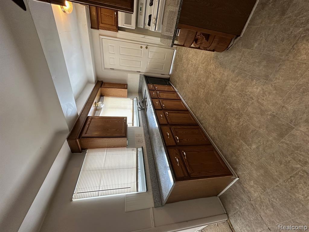 14621 Rosemary Boulevard, Oak Park, MI 48237 — Photo 8