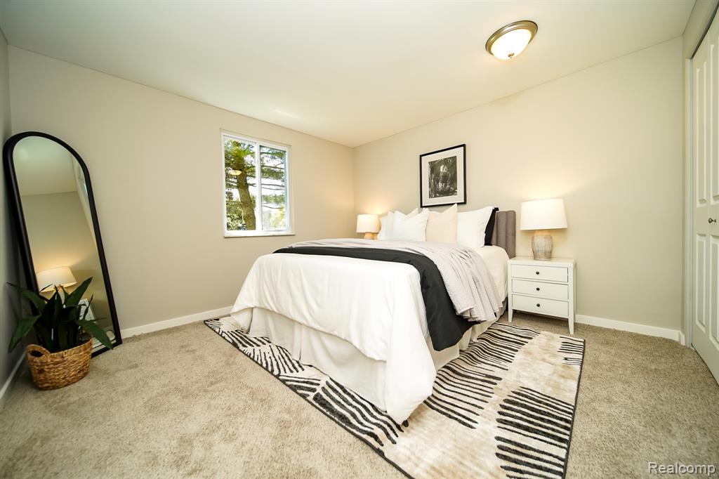 48297 Mallard Drive, New Baltimore, MI 48047 — Photo 43