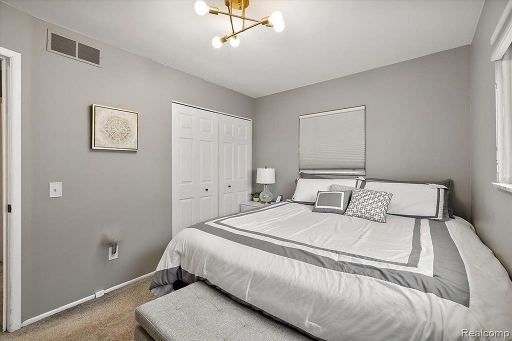 42 S AVERY Road, Waterford, MI 48328 — Photo 15