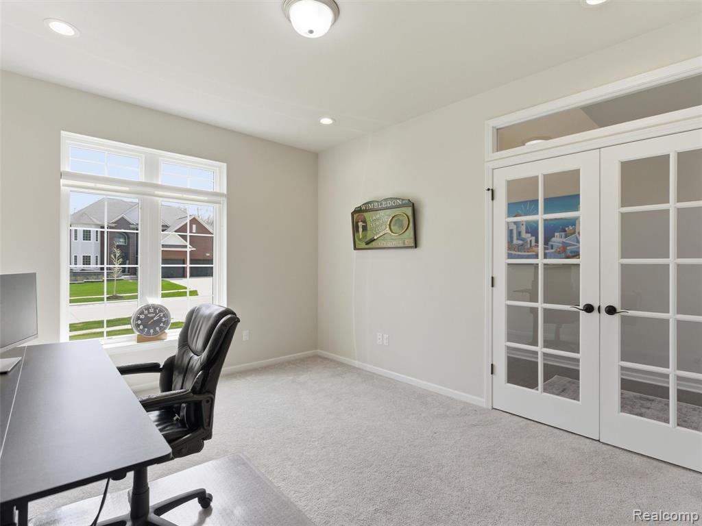 1551 Garrett Drive, Troy, MI 48085 — Photo 28