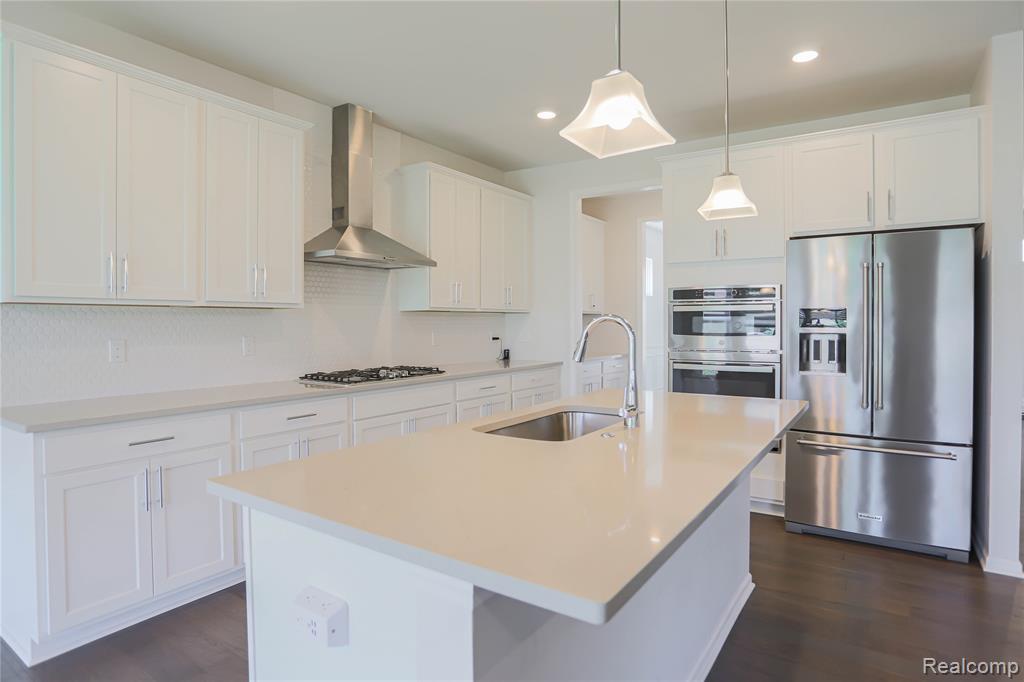 13101 Valencia Drive, Utica, MI 48315 — Photo 45
