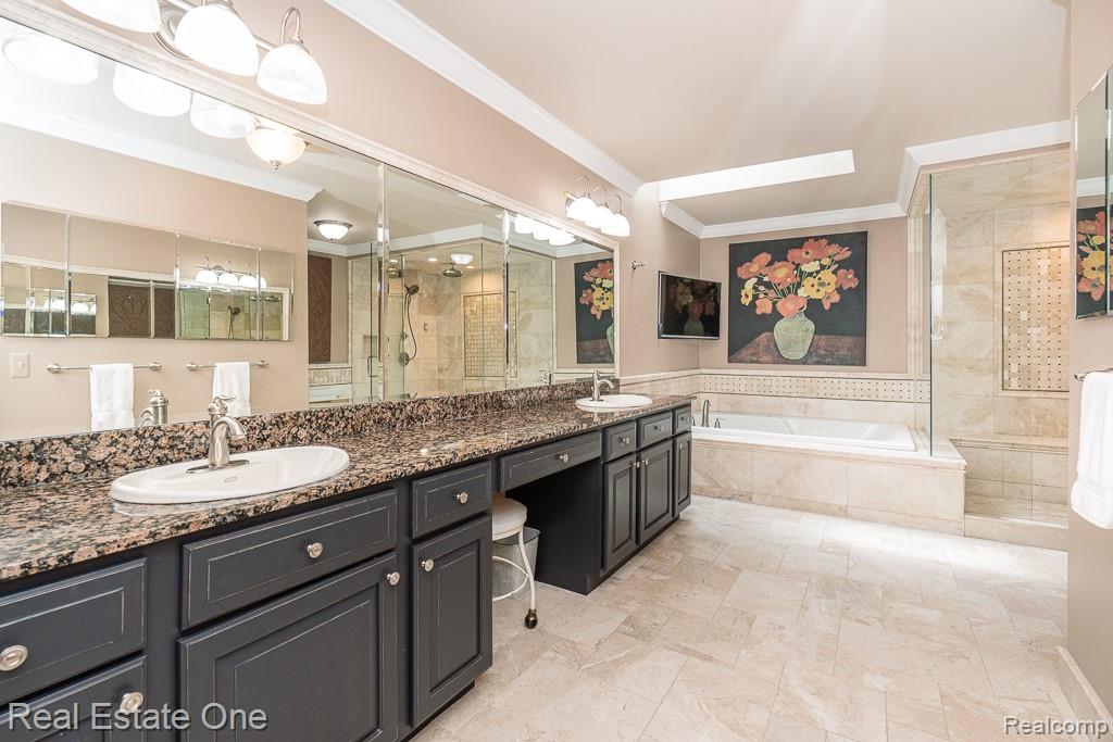 2483 Spyglass Drive, Oakland, MI — Photo 33