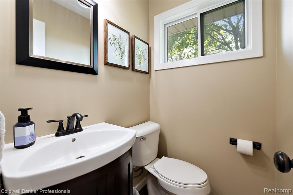 4293 LAPEER Street, Columbiaville, MI 48421 — Photo 25