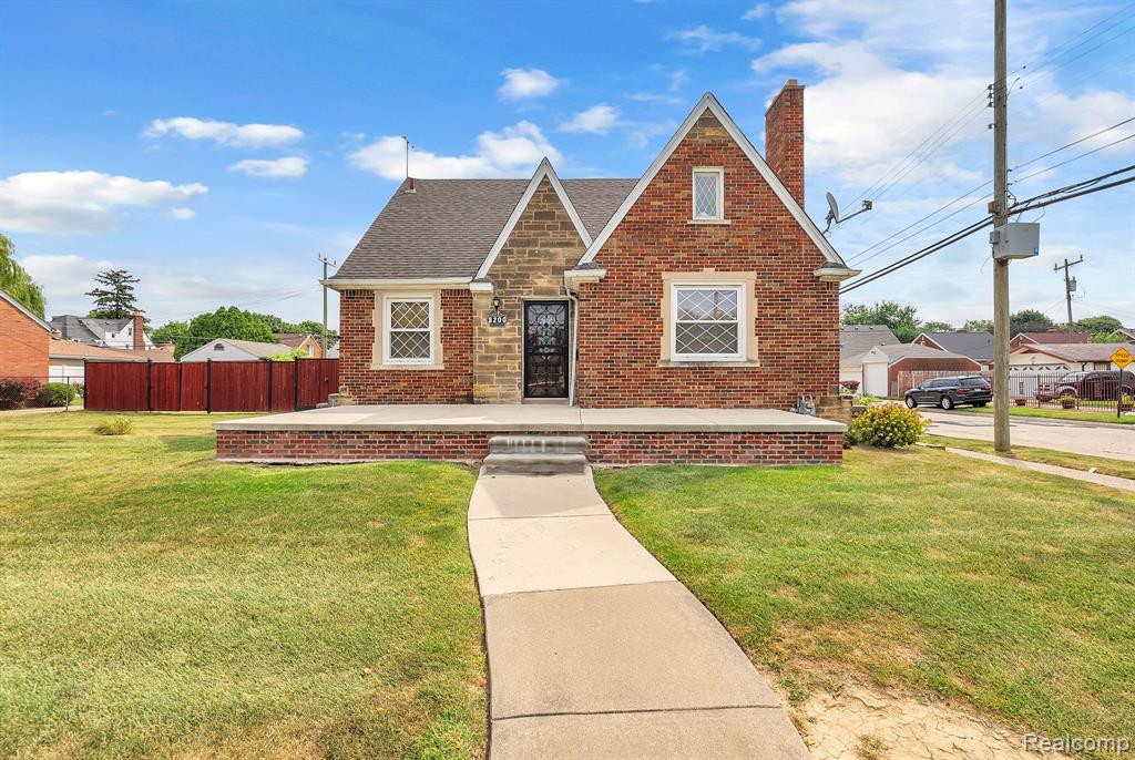 8200 Hartwell Street, Detroit, MI 48228 — front exterior