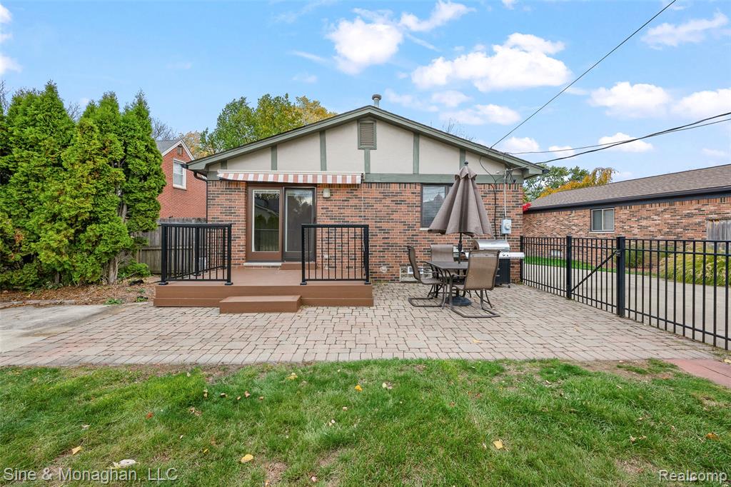 4419 Robinwood Avenue, Royal Oak, MI 48073 — Photo 41
