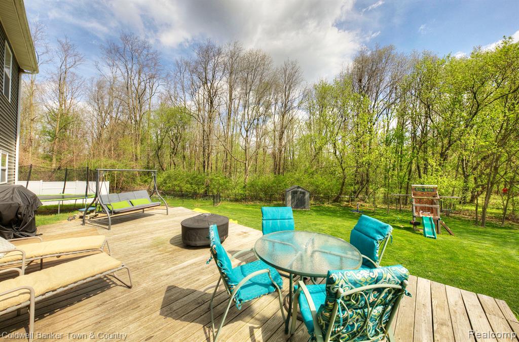5515 BRILLIANT Circle, Howell, MI 48855 — Photo 24