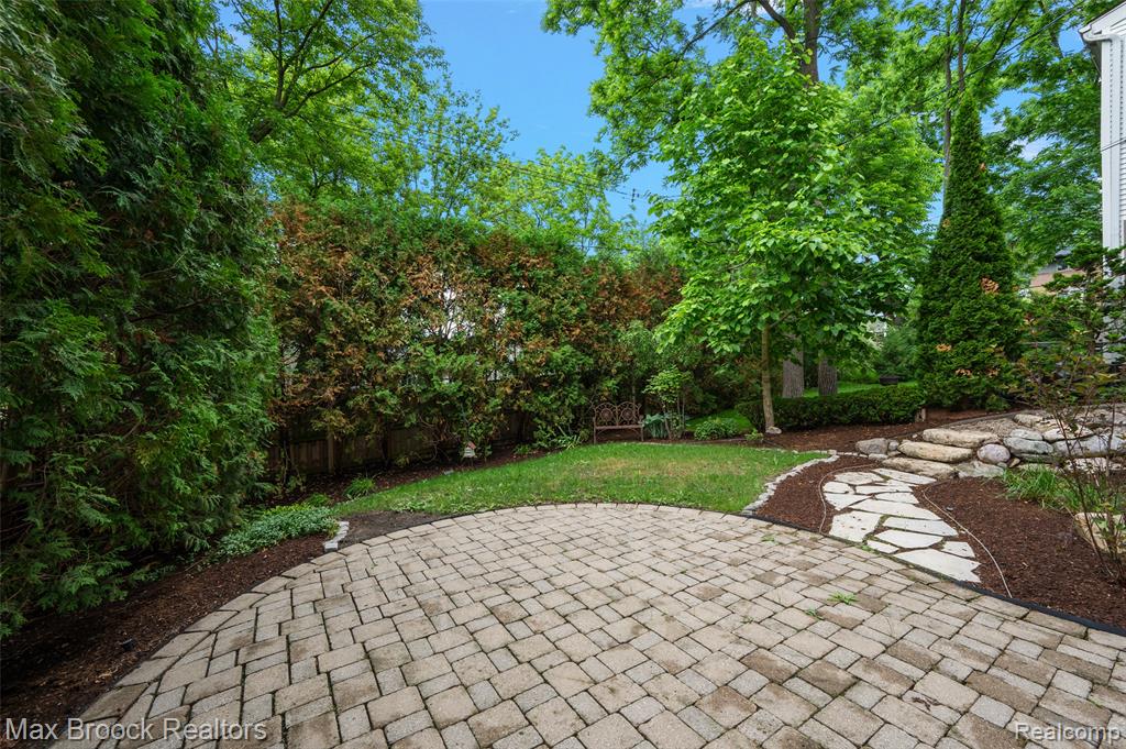 5348 Sunnycrest Drive, West Bloomfield, MI 48323 — Photo 34