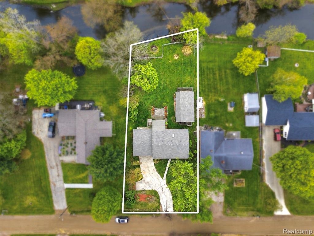 2465 Egelston Avenue, Burton, MI 48509 — Photo 45