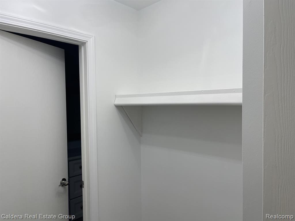 39563 Heatherheath Drive, Clinton Twp, MI 48038 — Photo 12