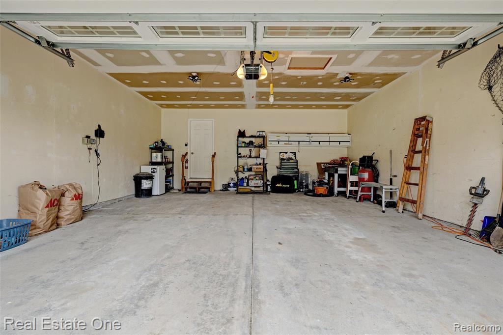 2324 Malena Lane, Oxford, MI 48371 — Photo 48