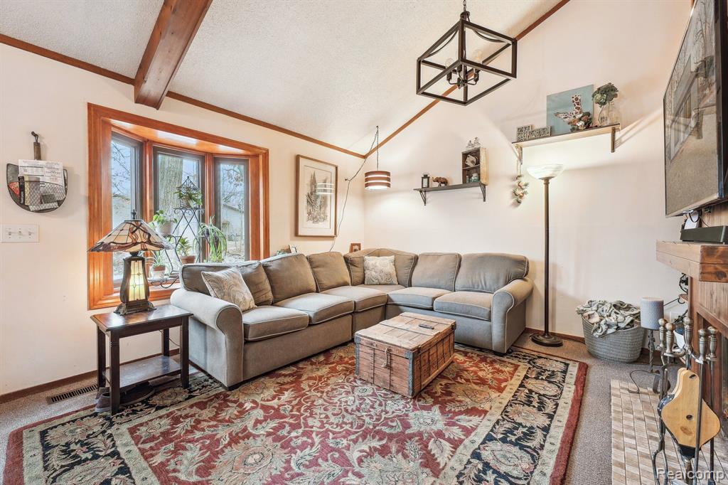 6491 WOODLAND Road, Whitmore Lake, MI 48189 — Photo 7