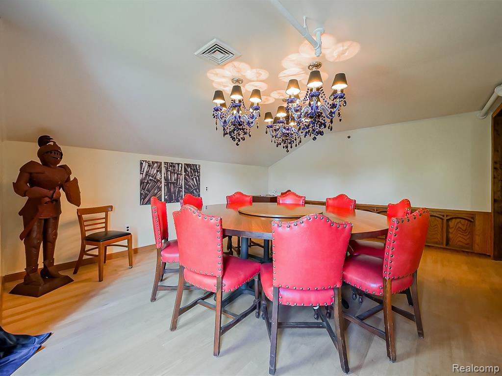 801 S LAPEER Road, Lake Orion, MI 48362 — Photo 58