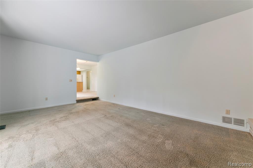 8887 Clark Road, Clarkston, MI — Photo 11