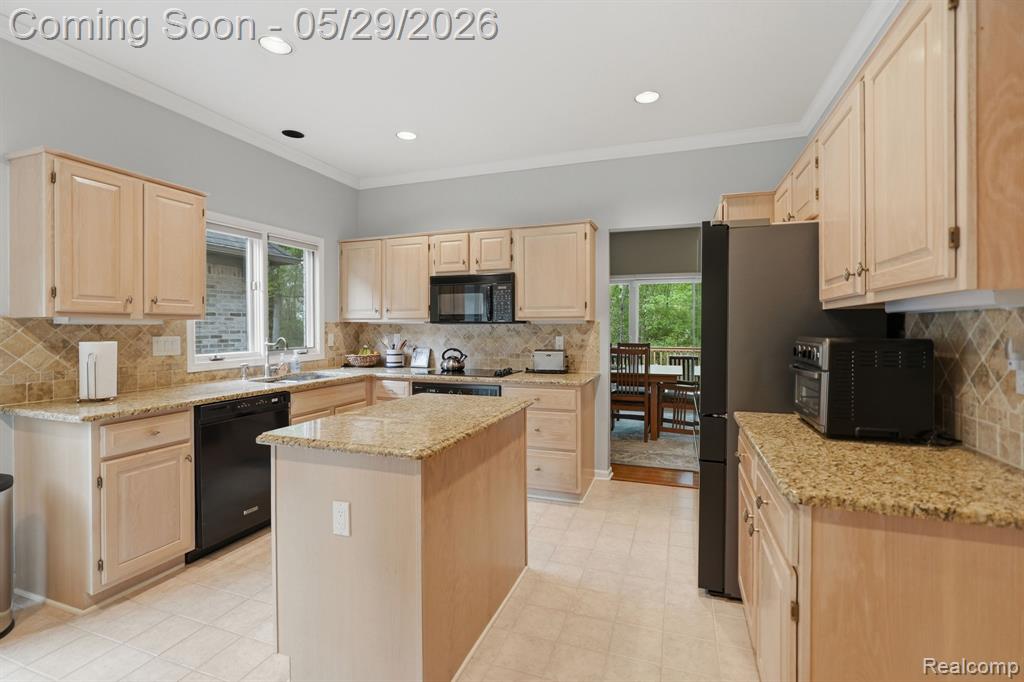 47301 Bramblewood Court, Novi, MI — Photo 9