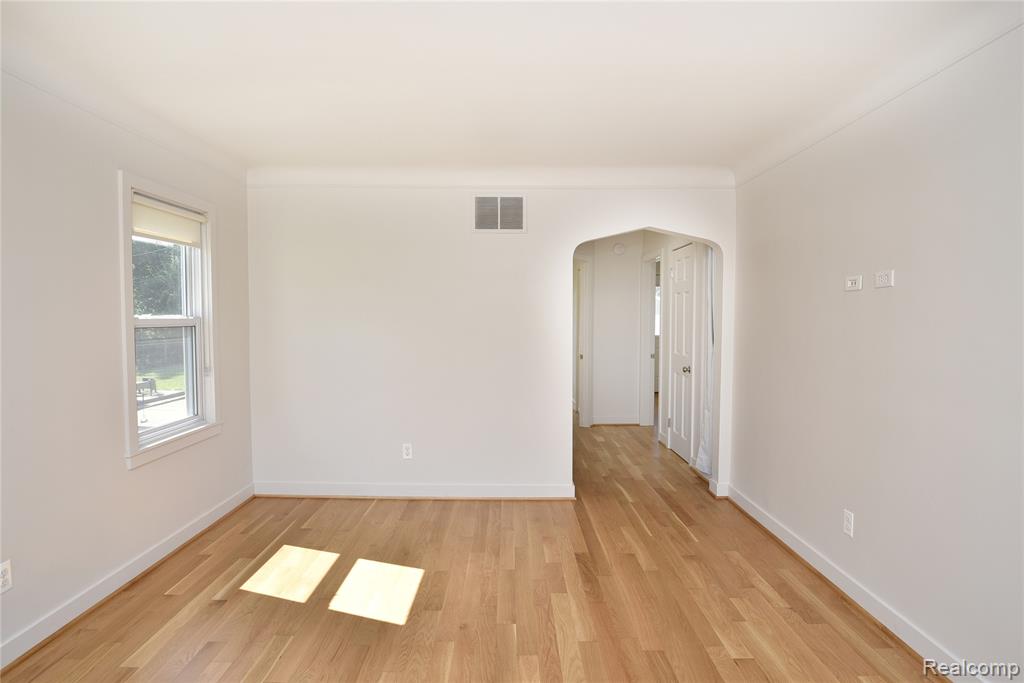 710 Donald Avenue, Royal Oak, MI 48073 — Photo 5