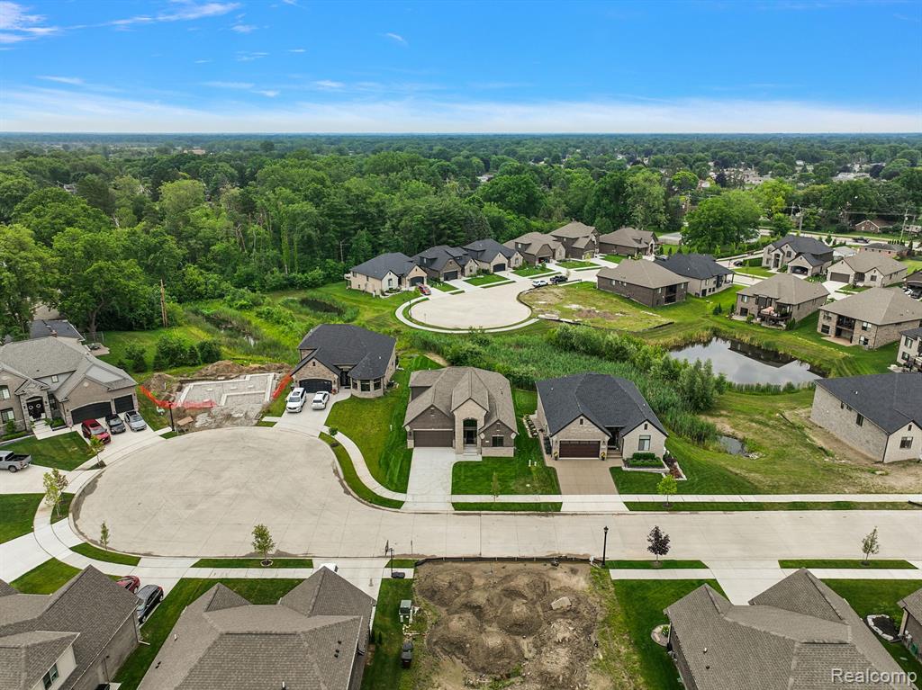55308 HANFORD Court, Utica, MI 48316 — Photo 54