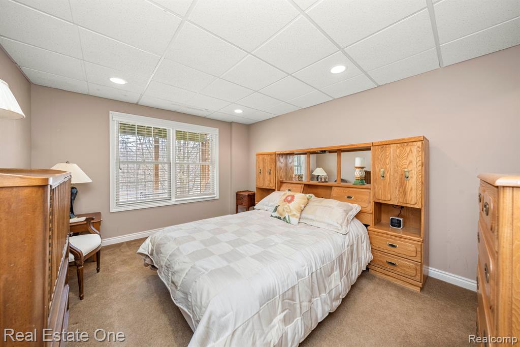 565 ANDOVER Court, Rochester Hills, MI 48306 — Photo 30