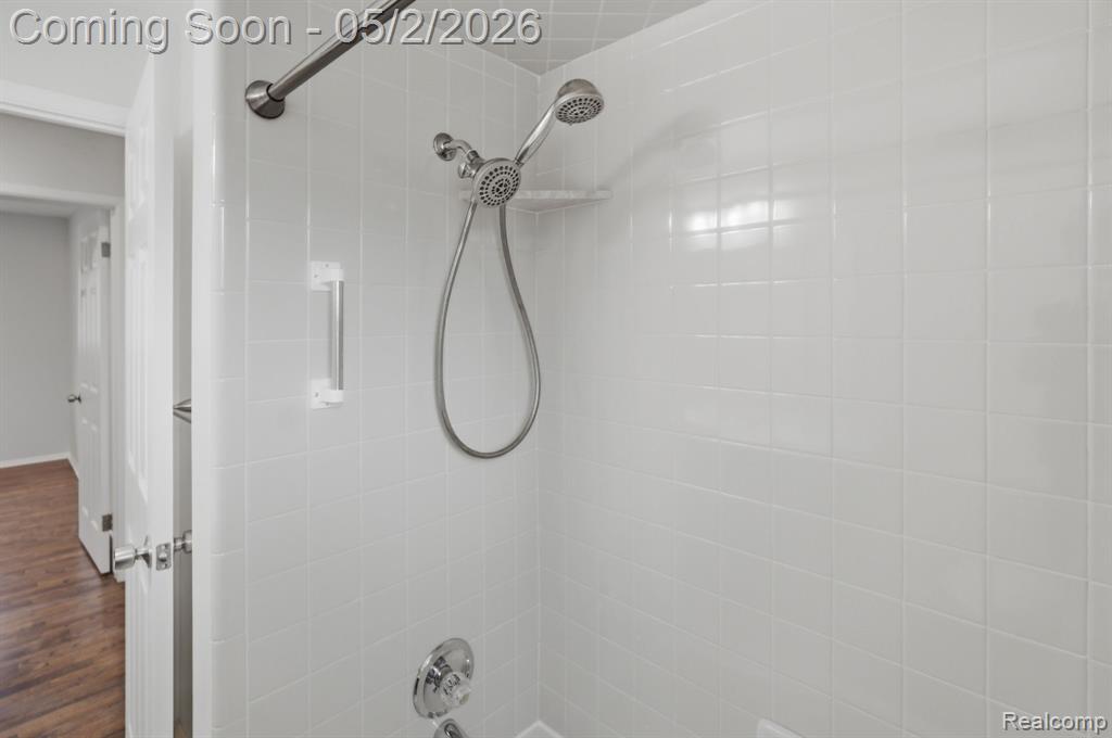19704 Parkside Street, Saint Clair Shores, MI 48080 — Photo 19