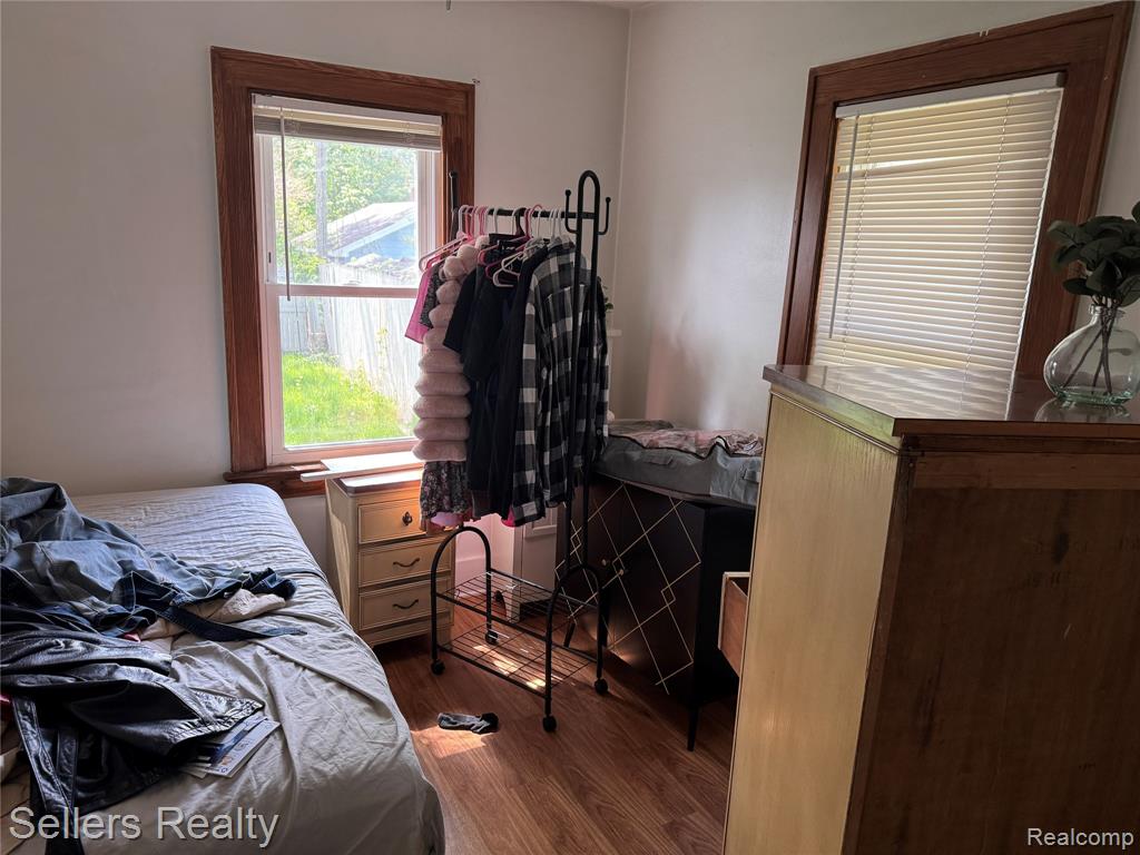 701 Saint Clair Avenue, Flint, MI 48504 — Photo 9