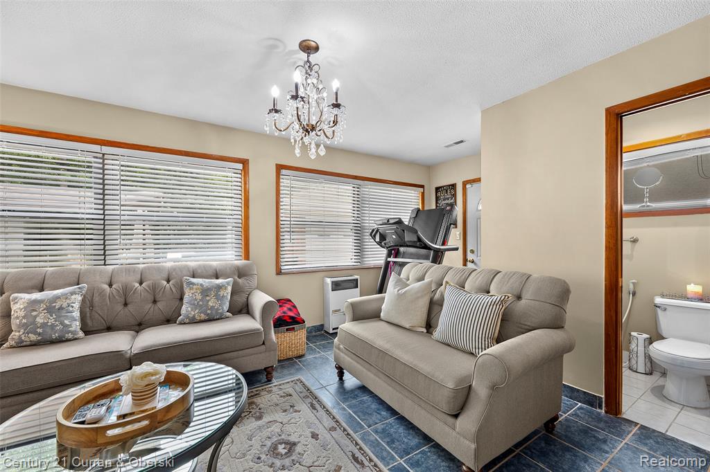 5741 Hubbell Street, Dearborn Heights, MI 48127 — Photo 24