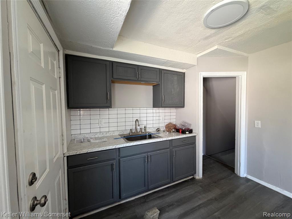 12930 Hayes Street, Detroit, MI 48205 — Photo 13