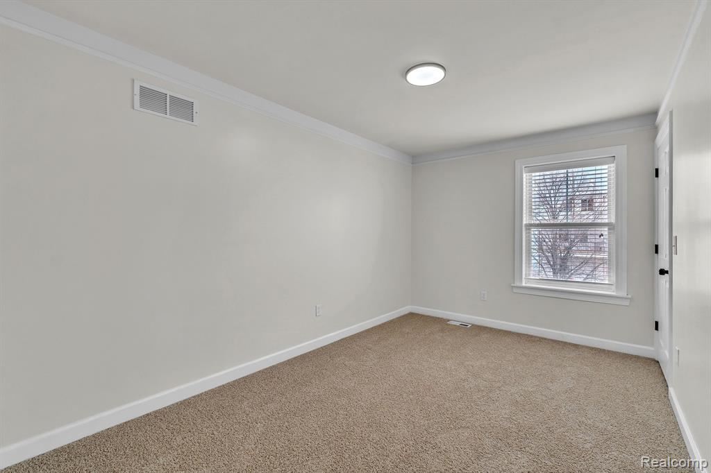 9363 MITCHELL Street, Hamtramck, MI 48212 — Photo 23