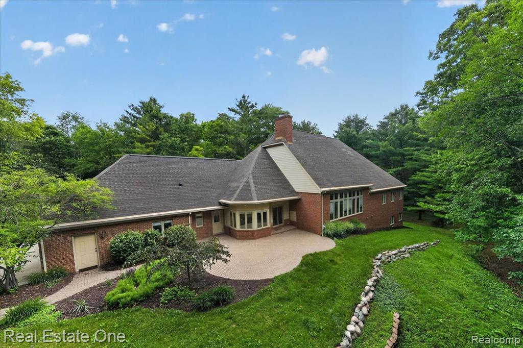 425 Courtney Road, Leonard, MI 48367 — Photo 72