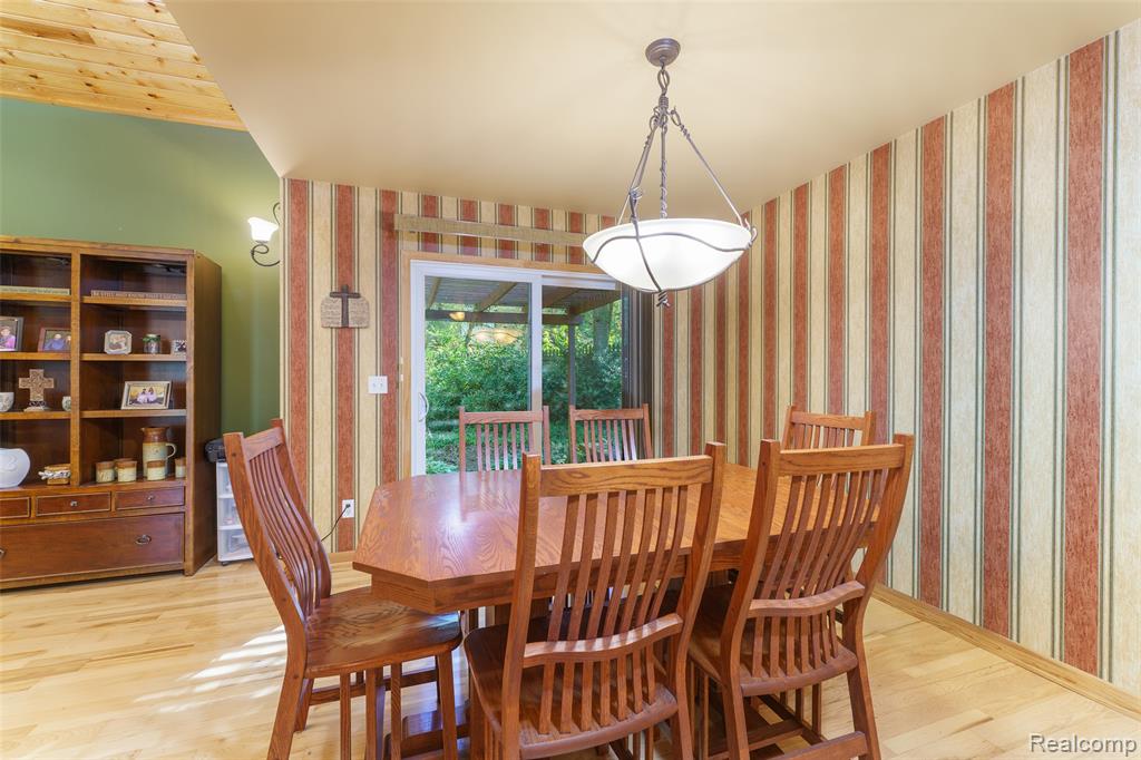 9516 Placid Way, Howell, MI 48843 — Photo 17