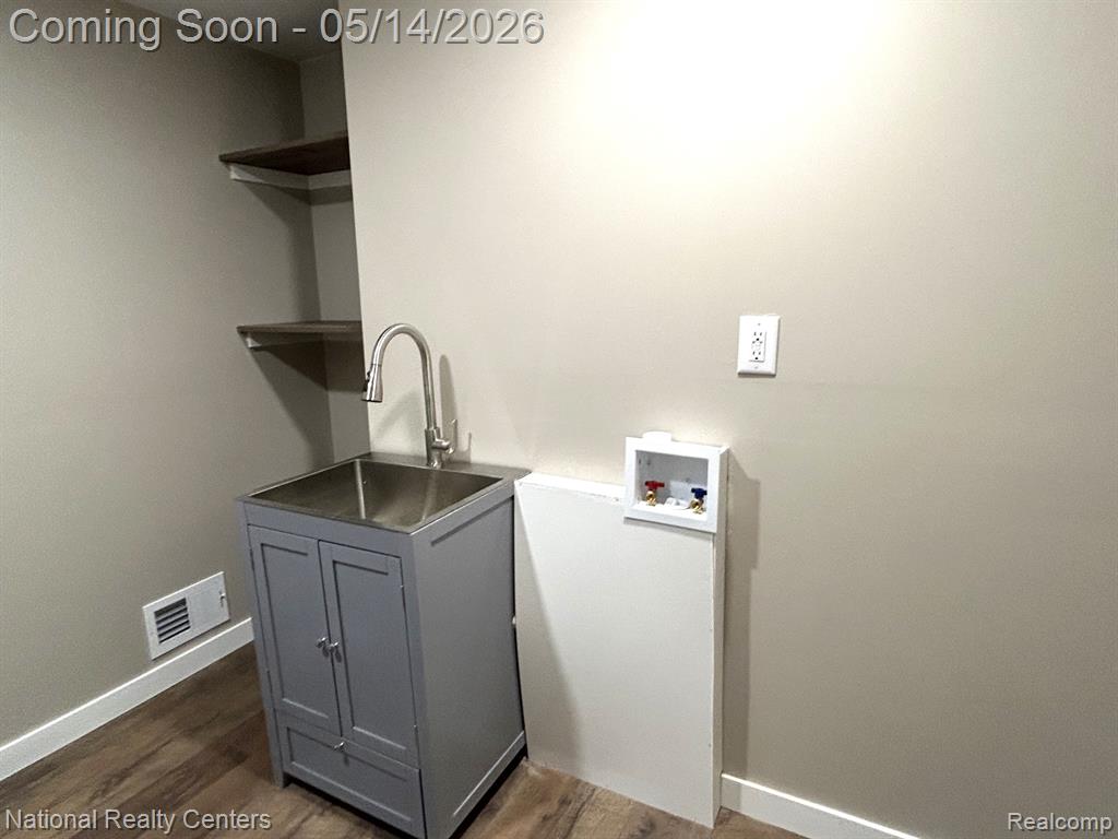 10197 Dar Lane, Goodrich Vlg, MI — Photo 45