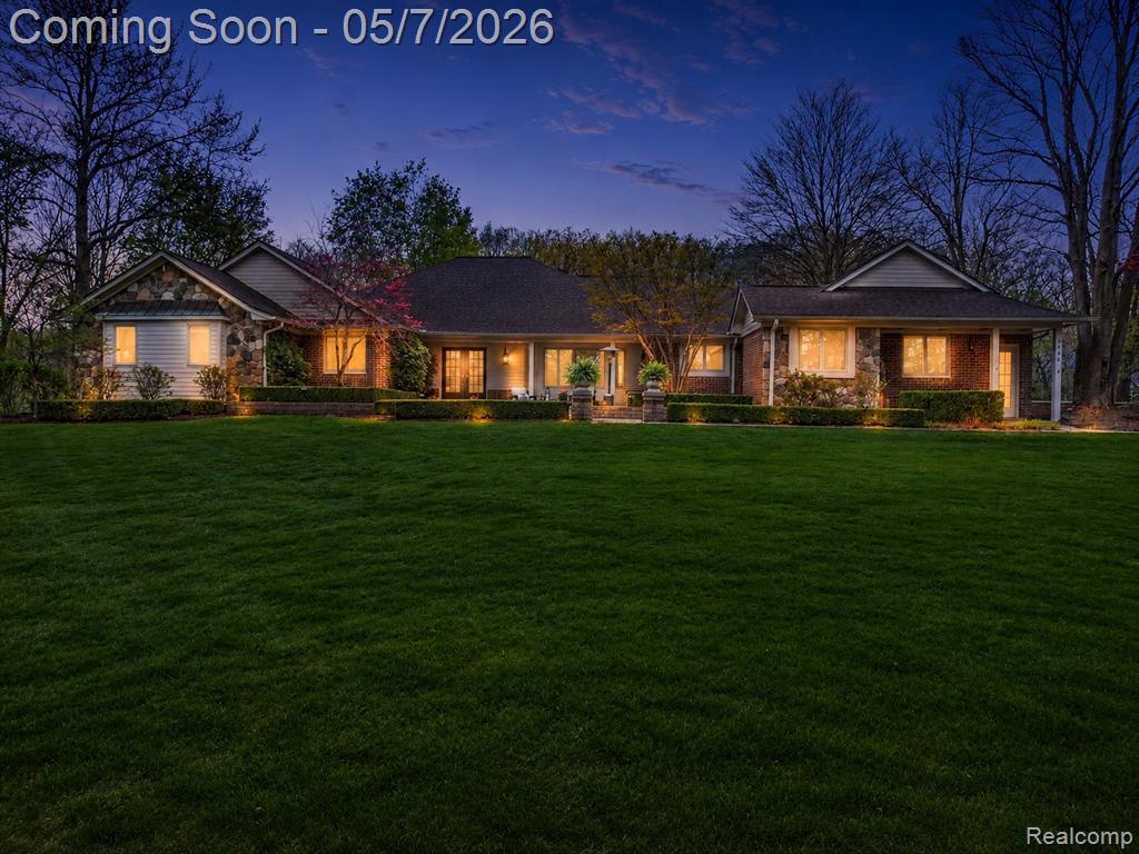5300 Old Mill Road, Rochester, MI 48306 — front exterior