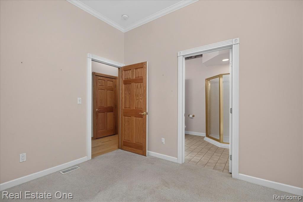 425 Courtney Road, Leonard, MI 48367 — Photo 38