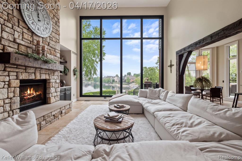 10993 Stoney Point Drive, South Lyon, MI, 48178