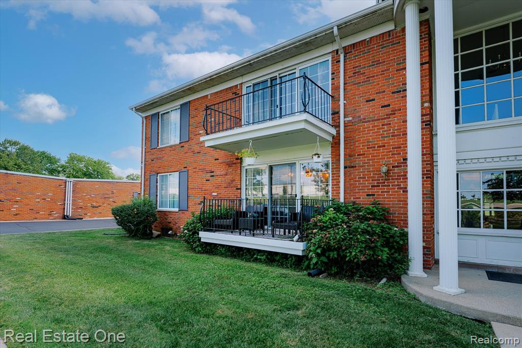 430 Fox Hills Drive N, A-1, Bloomfield Hills, MI 48304 — Photo 6