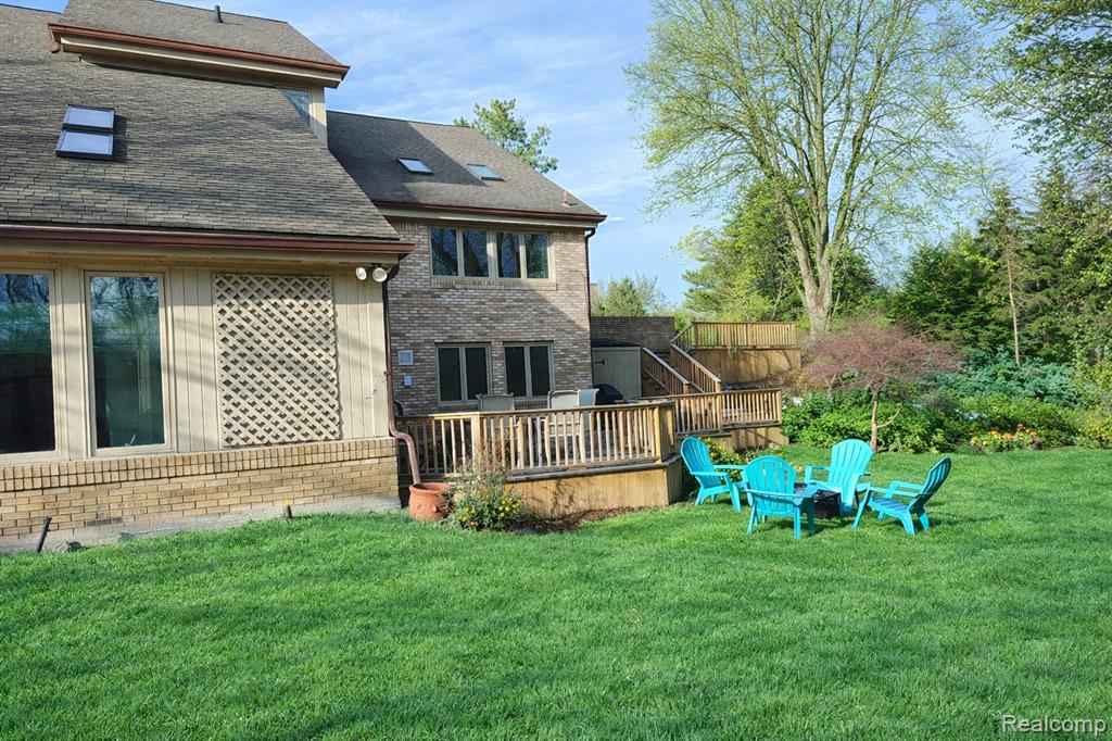 5106 Deer Run Circle, Orchard Lake Village, MI 48323 — Photo 25