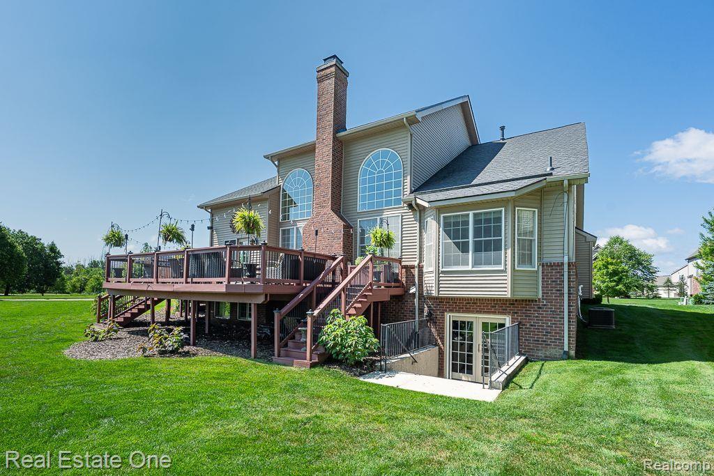 523 WYNSTONE Circle N, Oakland, MI — Photo 3