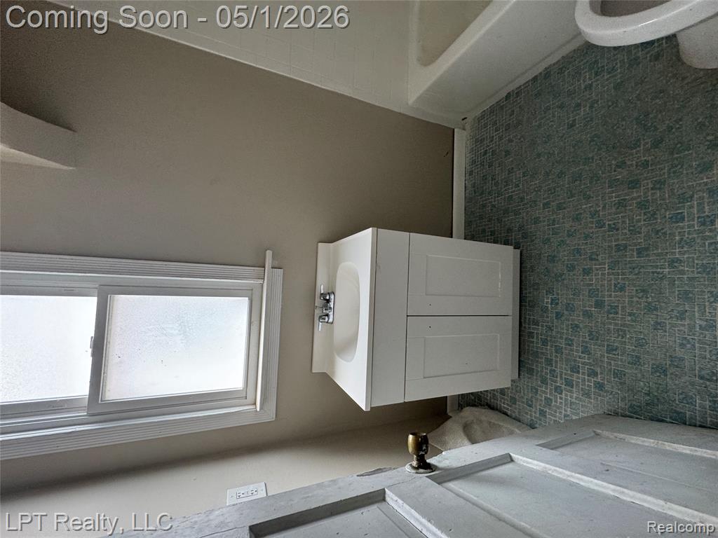2624 10th Street, Wyandotte, MI 48192 — Photo 11