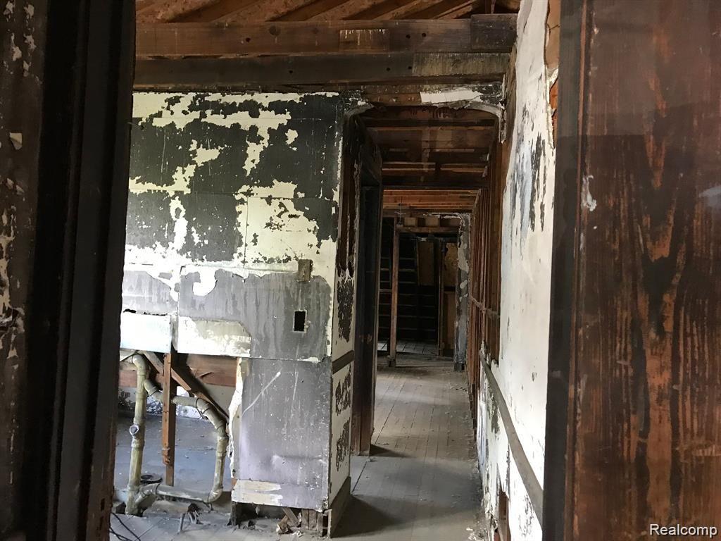 408 HORTON Street, Detroit, MI 48202 — Photo 11