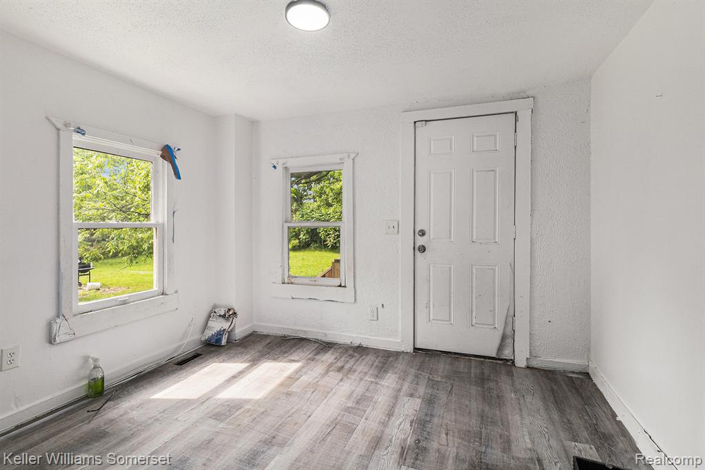 455 Irwin Avenue, Pontiac, MI 48341 — Photo 11
