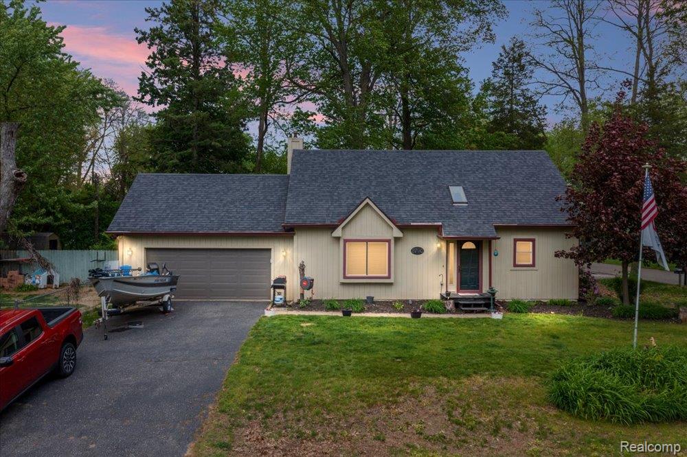 8790 Oakside Avenue, Commerce Twp, MI 48382 — Photo 4